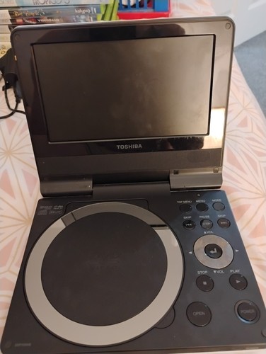 Toshiba portable dvd - toshiba, player