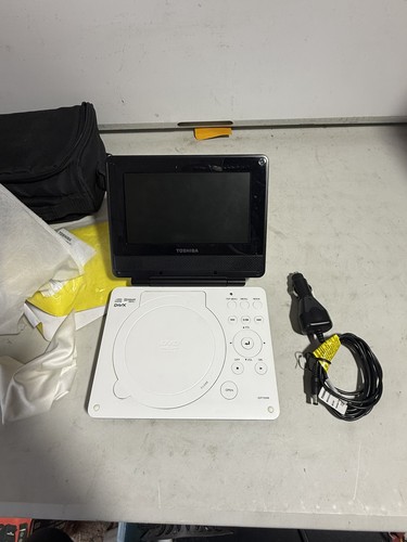 Toshiba sdp74swb widescreen - 7",