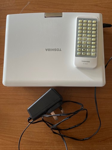 Toshiba sdp97swb portable - 9",